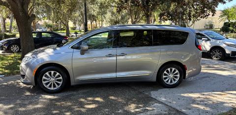 Chrysler Pacifica 2019