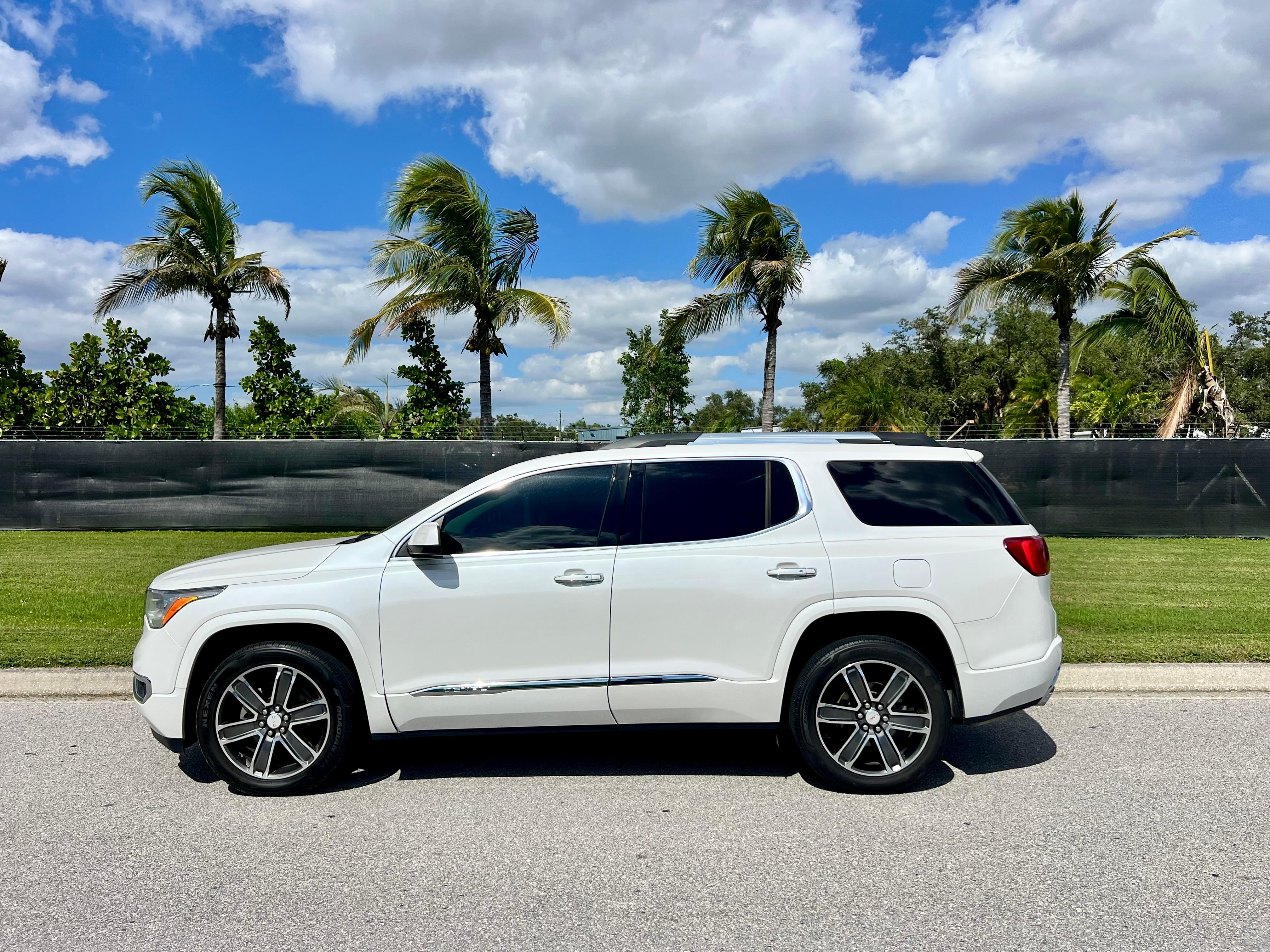 GMC Acadia 2018 in Sarasota, FL