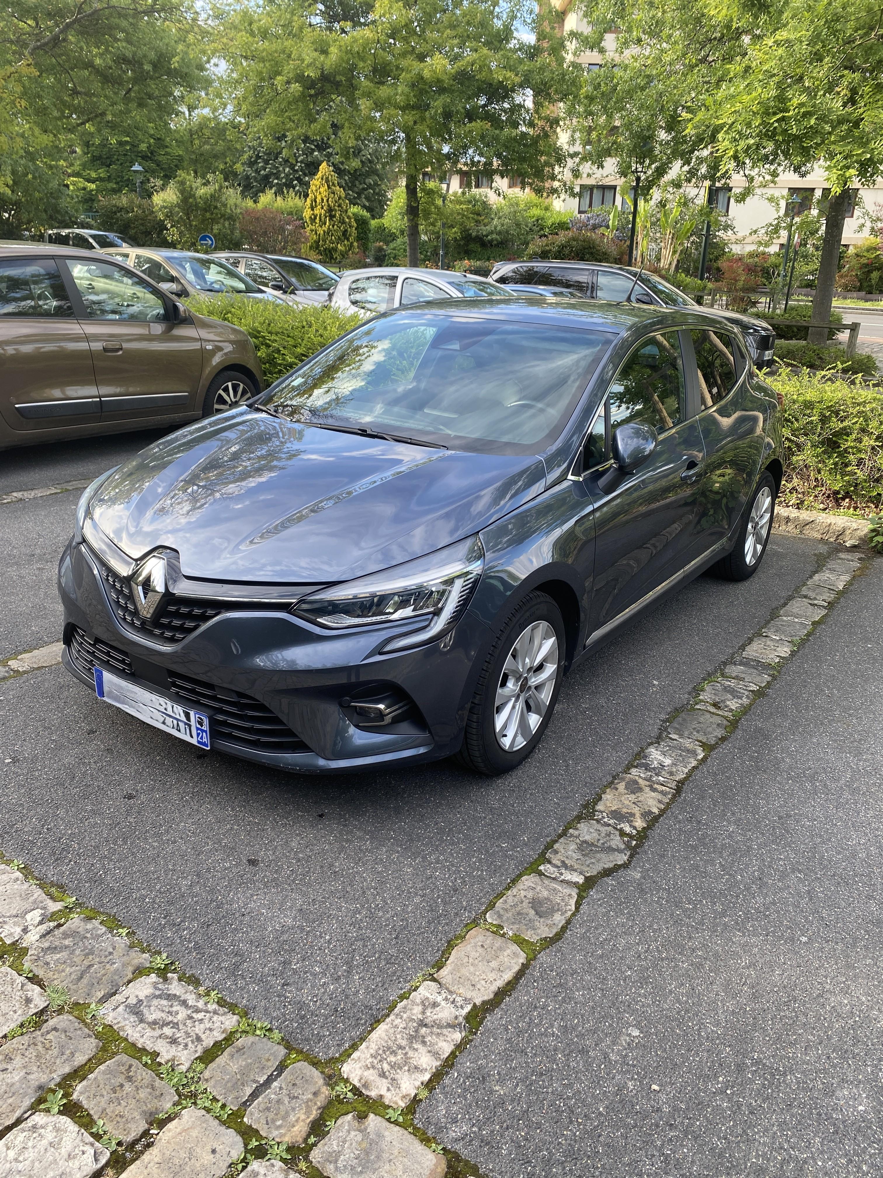 Renault CLIO V 2020 à Le Plessis-robinson