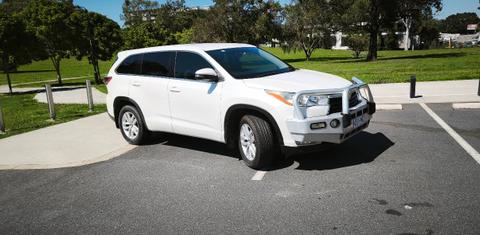 Toyota KLUGER 2016