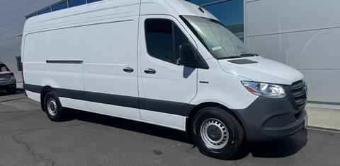Mercedes-Benz eSprinter Cargo 2025