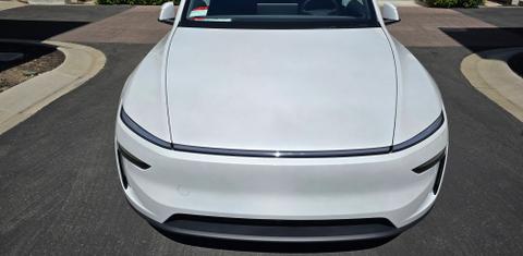 Tesla Model Y 2026