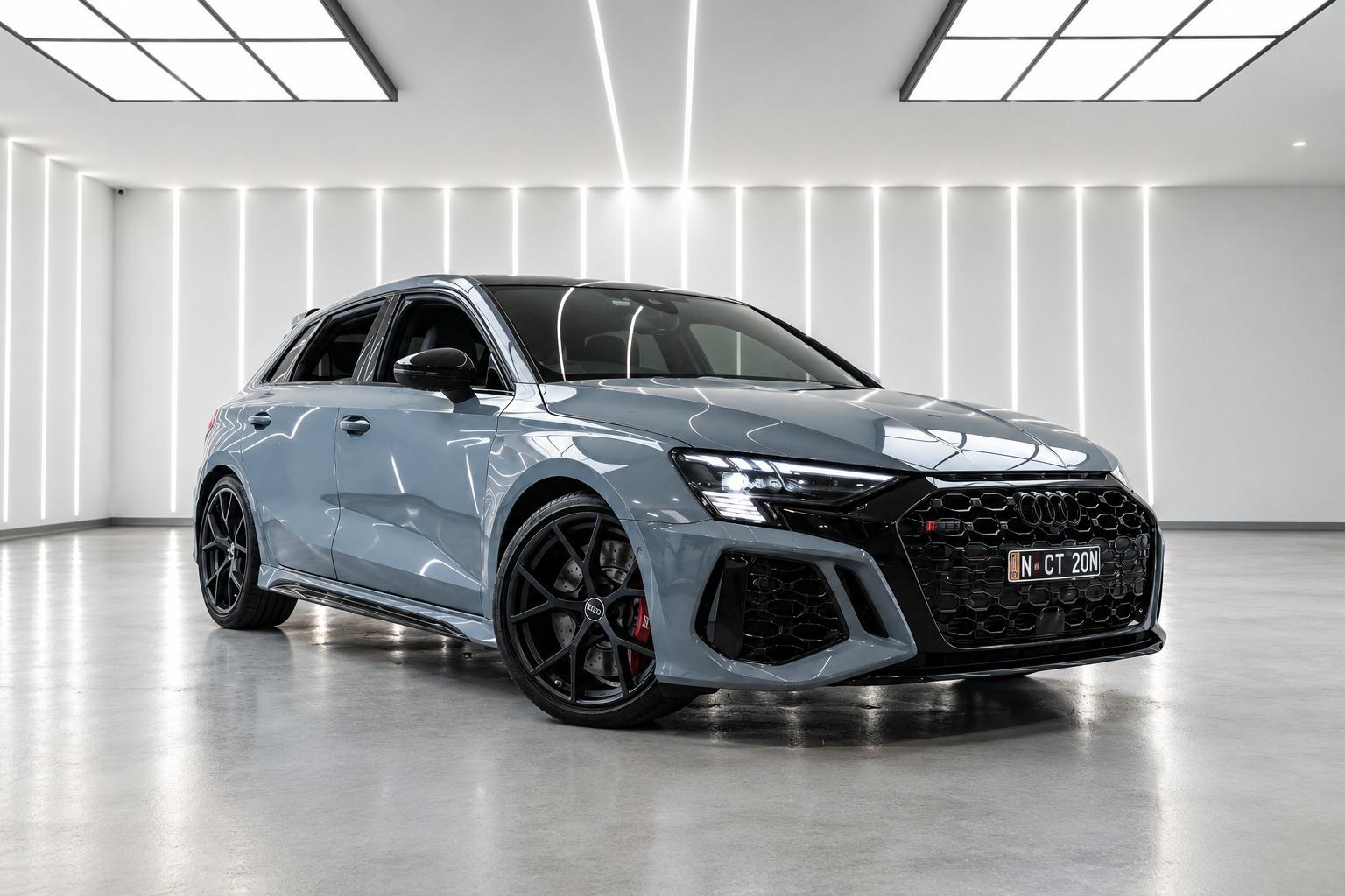 Audi RS 3 2023 in Mascot