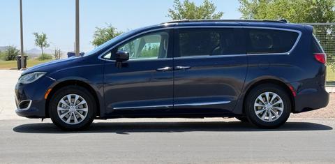 Chrysler Pacifica 2017