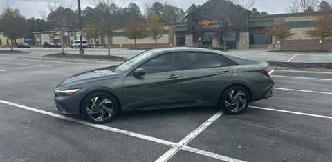 Hyundai Elantra 2025