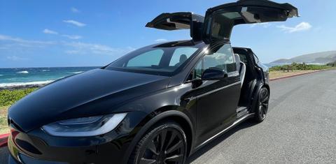 Tesla Model X 2022