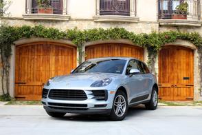 Porsche Macan car