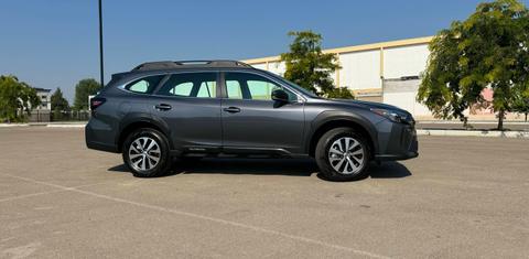 Subaru Outback 2025