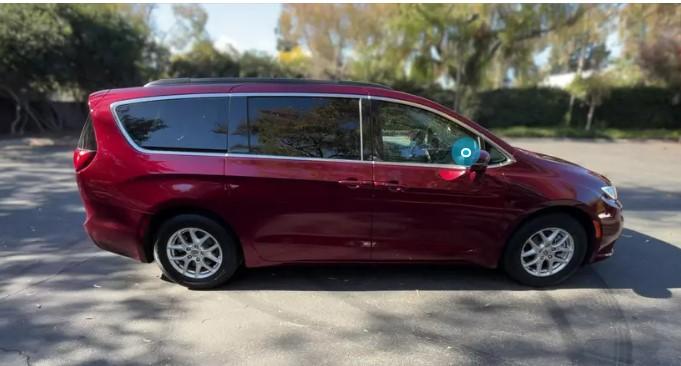 Chrysler Pacifica 2022 in 
