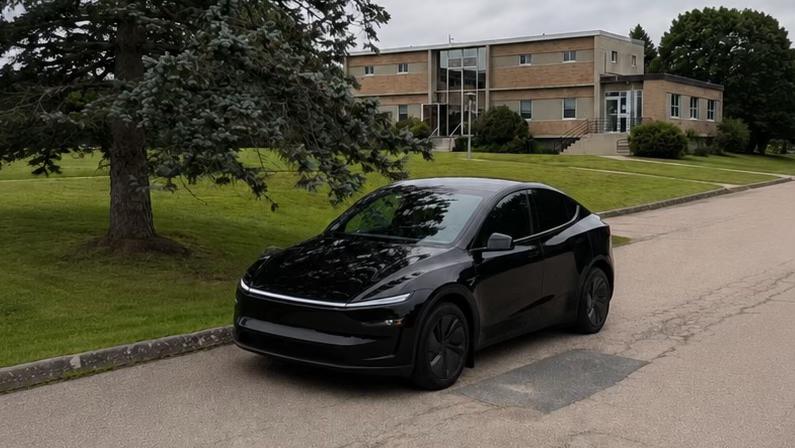 Tesla Model Y 2026 in Norwood, MA