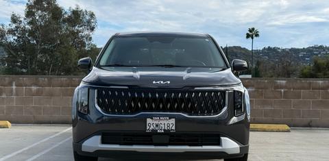Kia Carnival Hybrid 2025