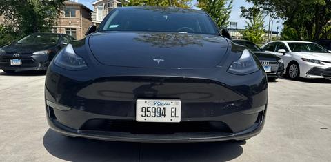 Tesla Model Y 2024
