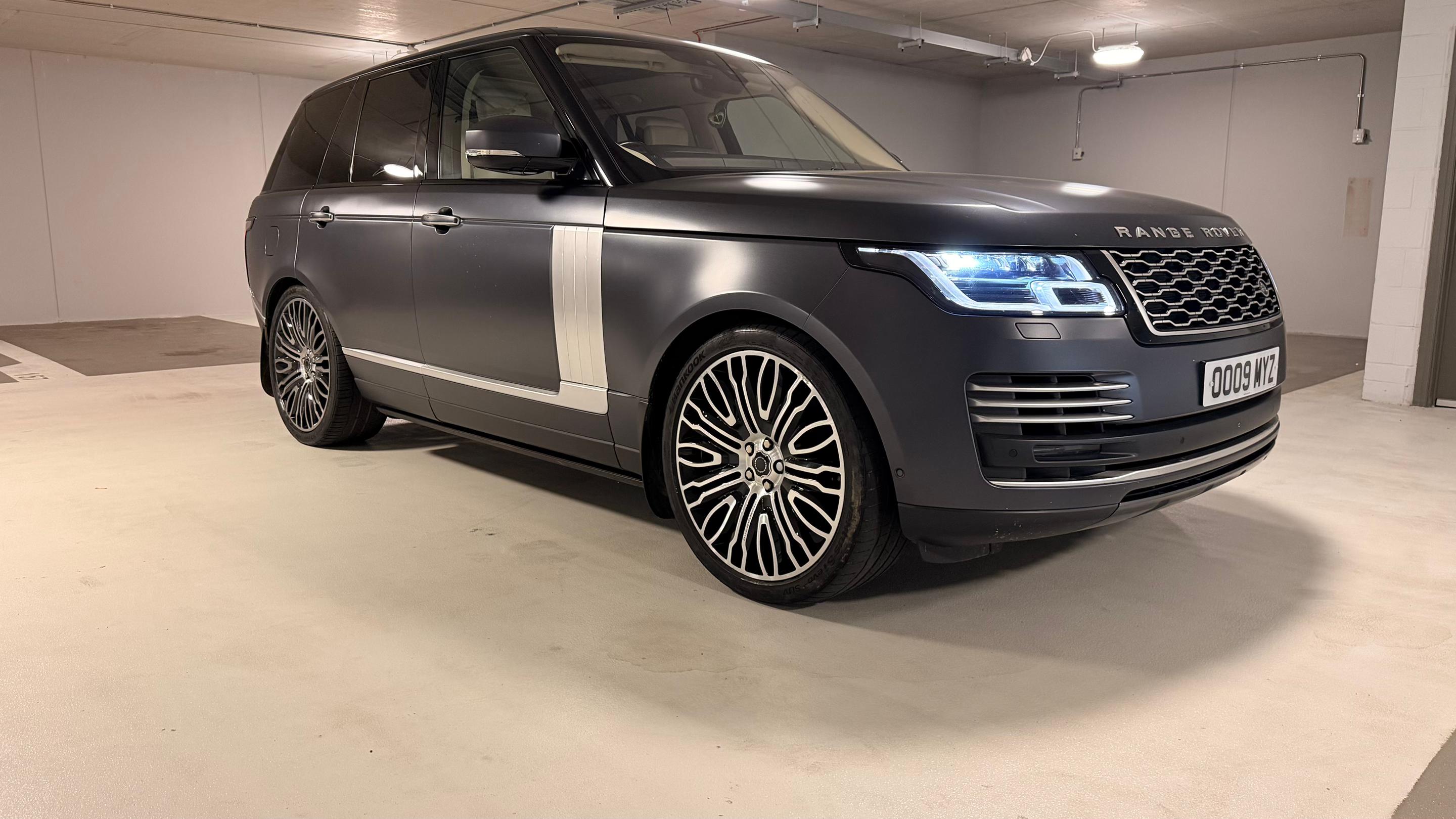 Land Rover Range Rover 2018 in London
