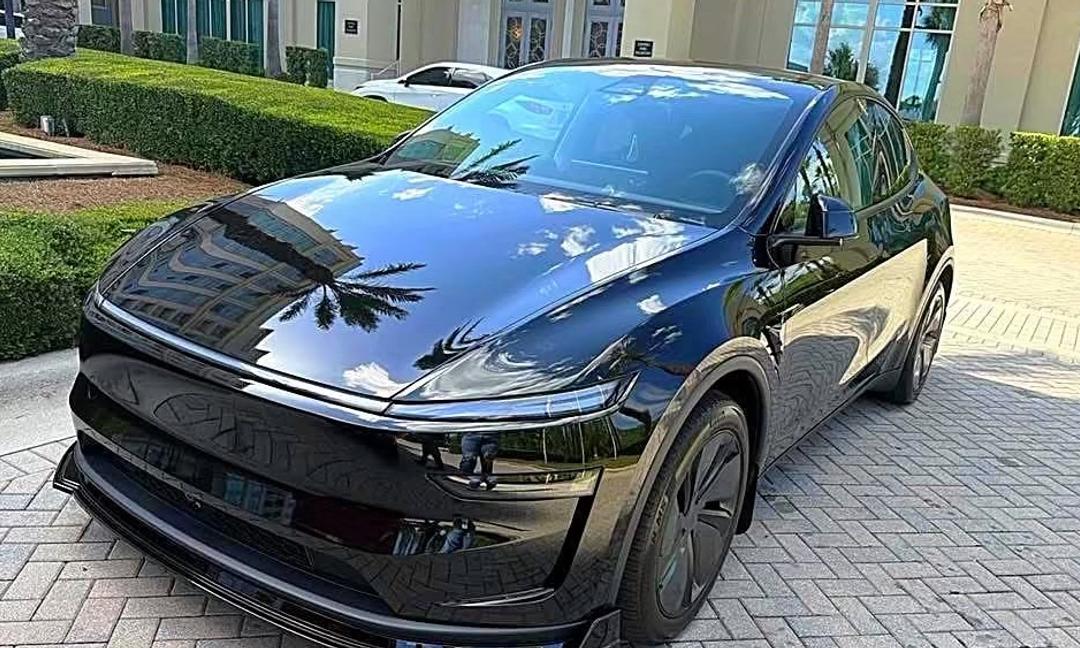 2026 Tesla Model Y in Davenport