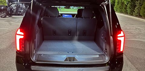 Chevrolet Suburban 2025