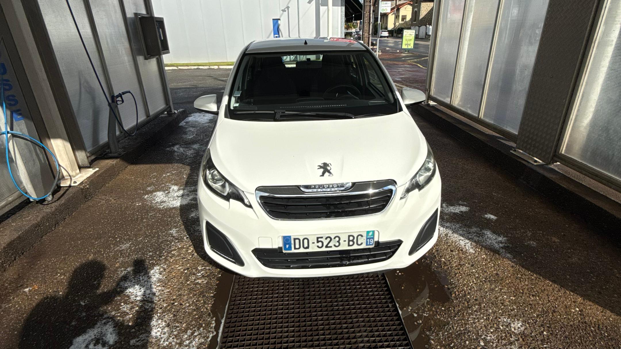 Peugeot 108 2015 à Brive-la-gaillarde