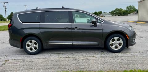 Chrysler Pacifica 2017