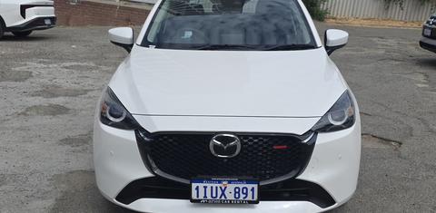 Mazda MAZDA2 2025