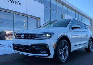 Volkswagen Tiguan car