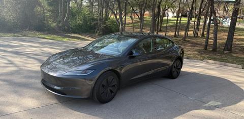 Tesla Model 3 2024