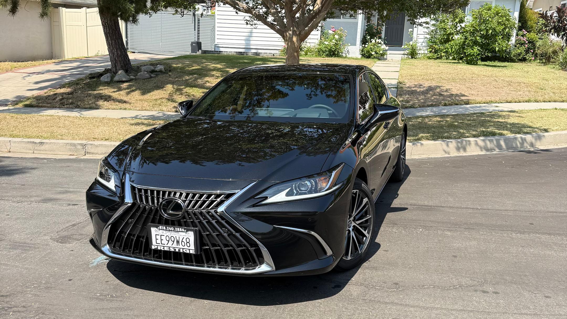 Lexus ES 2025 in 