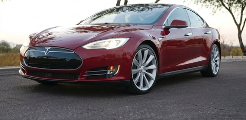 Tesla Model S 2015