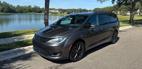 Chrysler Pacifica 2019