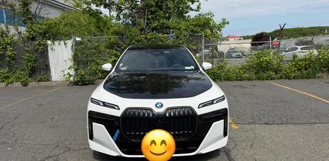 BMW i7 2025