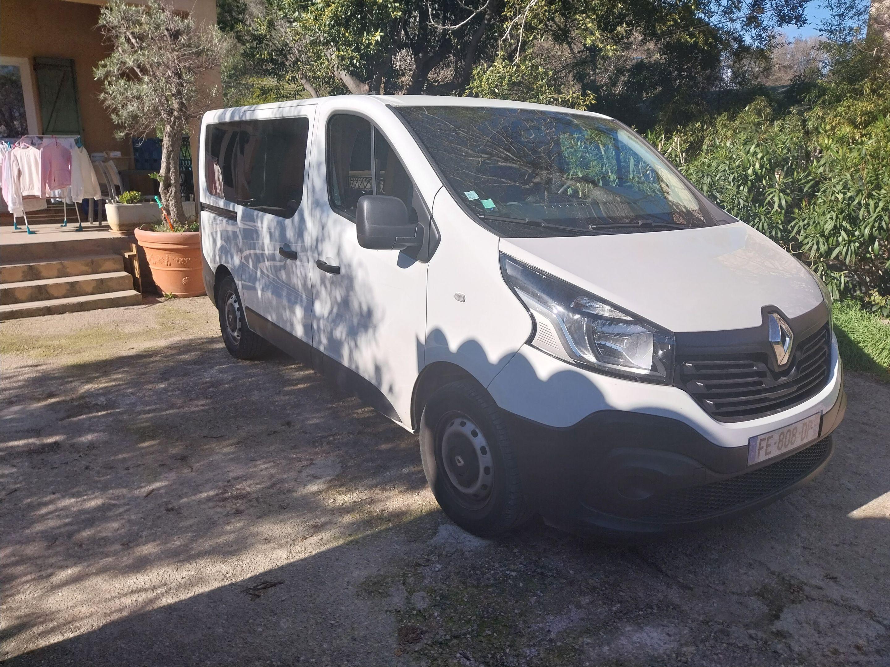 Renault TRAFIC III 2019 à La Colle-sur-Loup