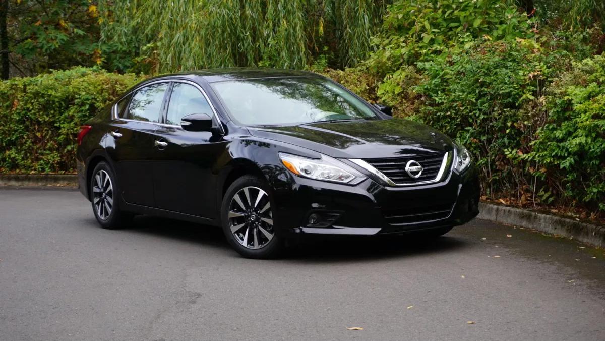 Nissan Altima 2016 in Minneapolis, MN