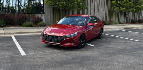 Hyundai Elantra 2021