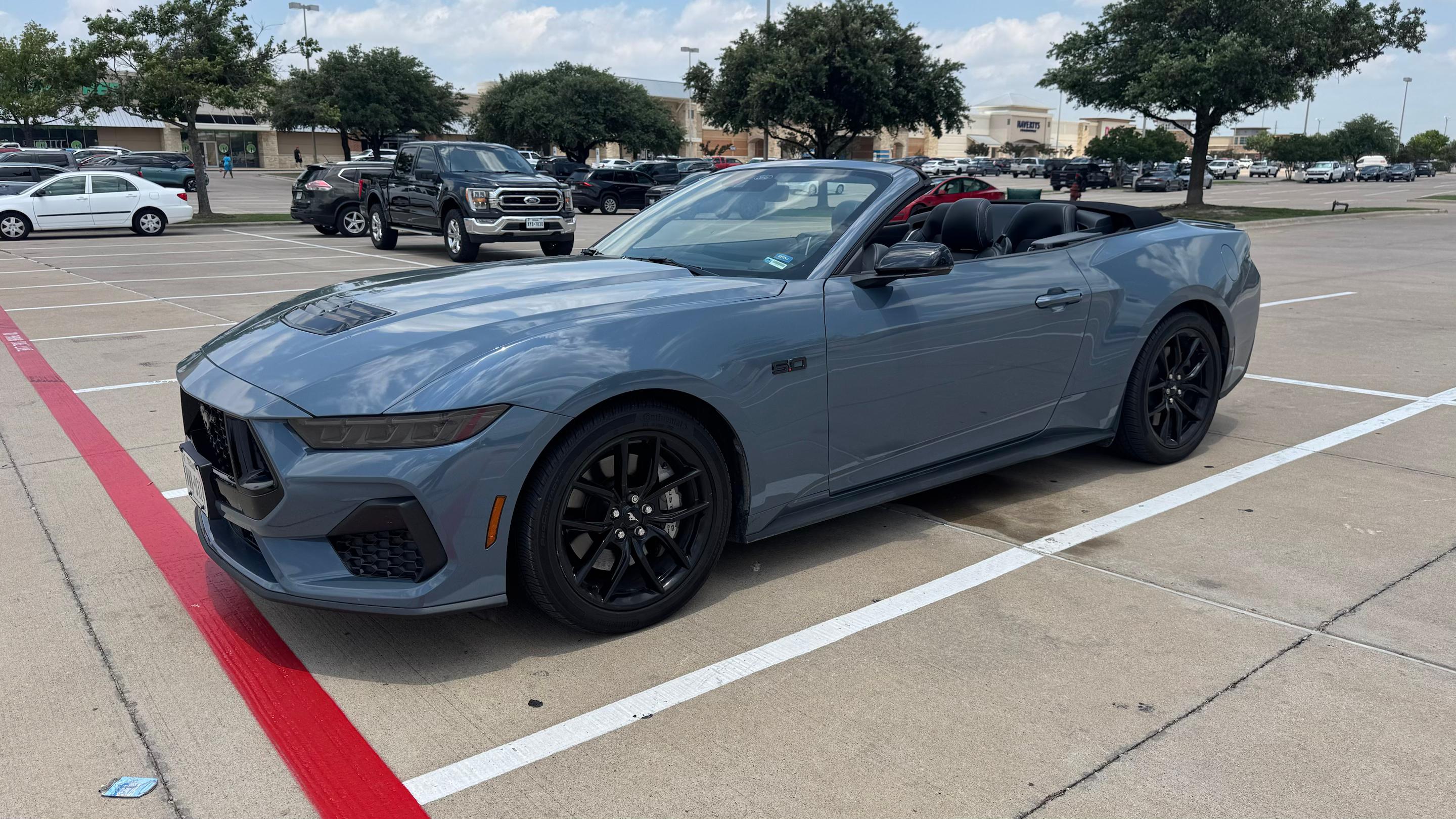 Ford Mustang 2025 in Hutto, TX