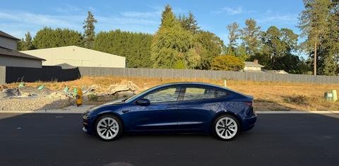 Tesla Model 3 2022