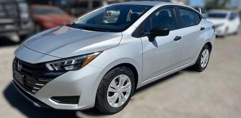 Nissan Versa 2025
