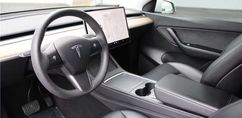 Tesla Model Y 2021