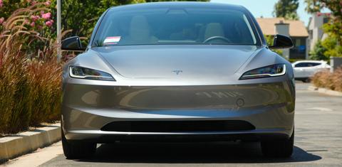 Tesla Model 3 2024
