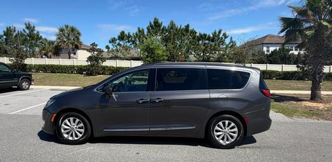 Chrysler Pacifica 2017