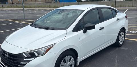 Nissan Versa 2024