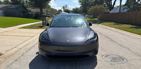 Tesla Model 3 2024