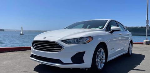 Ford Fusion Hybrid 2019