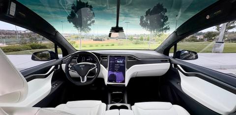 Tesla Model X 2016