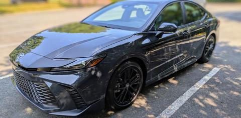 Toyota Camry Hybrid 2025