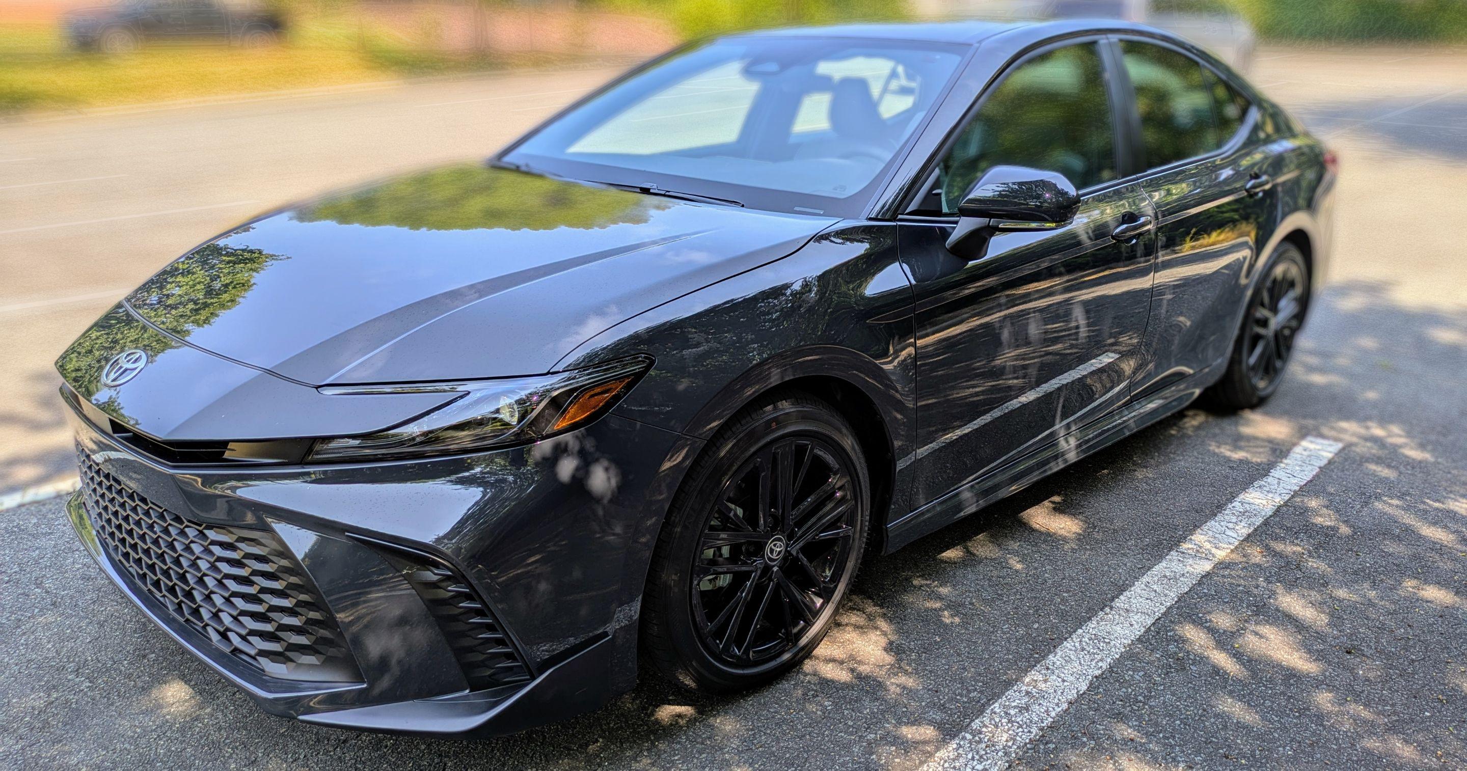 Toyota Camry Hybrid 2025 in Waxhaw, NC