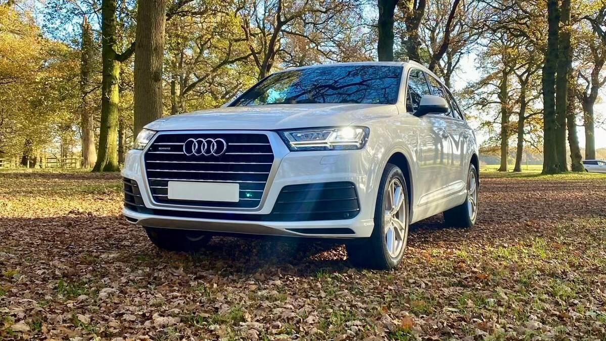 Audi Q7 2017 in Manchester