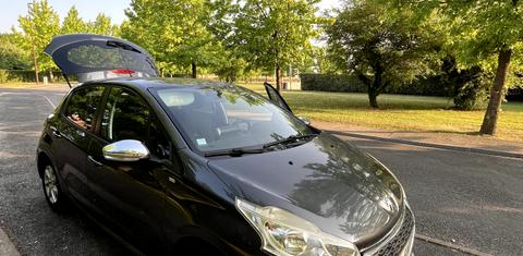 Peugeot 208 2014