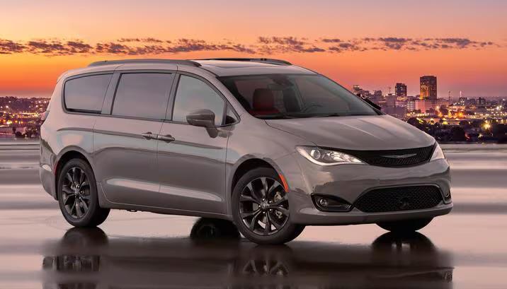 Chrysler Pacifica 2020 in Pearland, TX