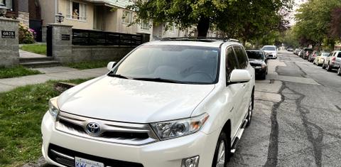 Toyota Highlander Hybrid 2013