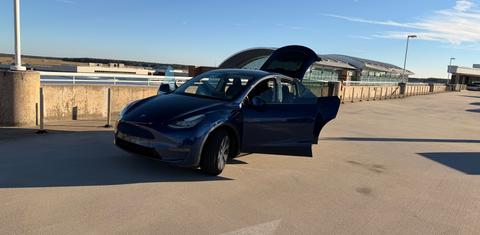Tesla Model Y 2023