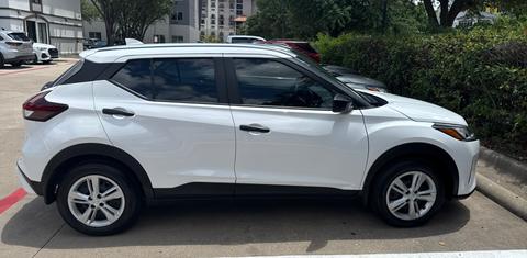 Nissan Kicks Play 2025