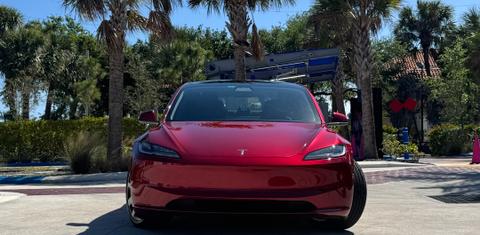 Tesla Model 3 2024